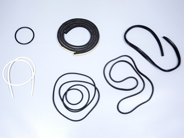 Foam sealing ring